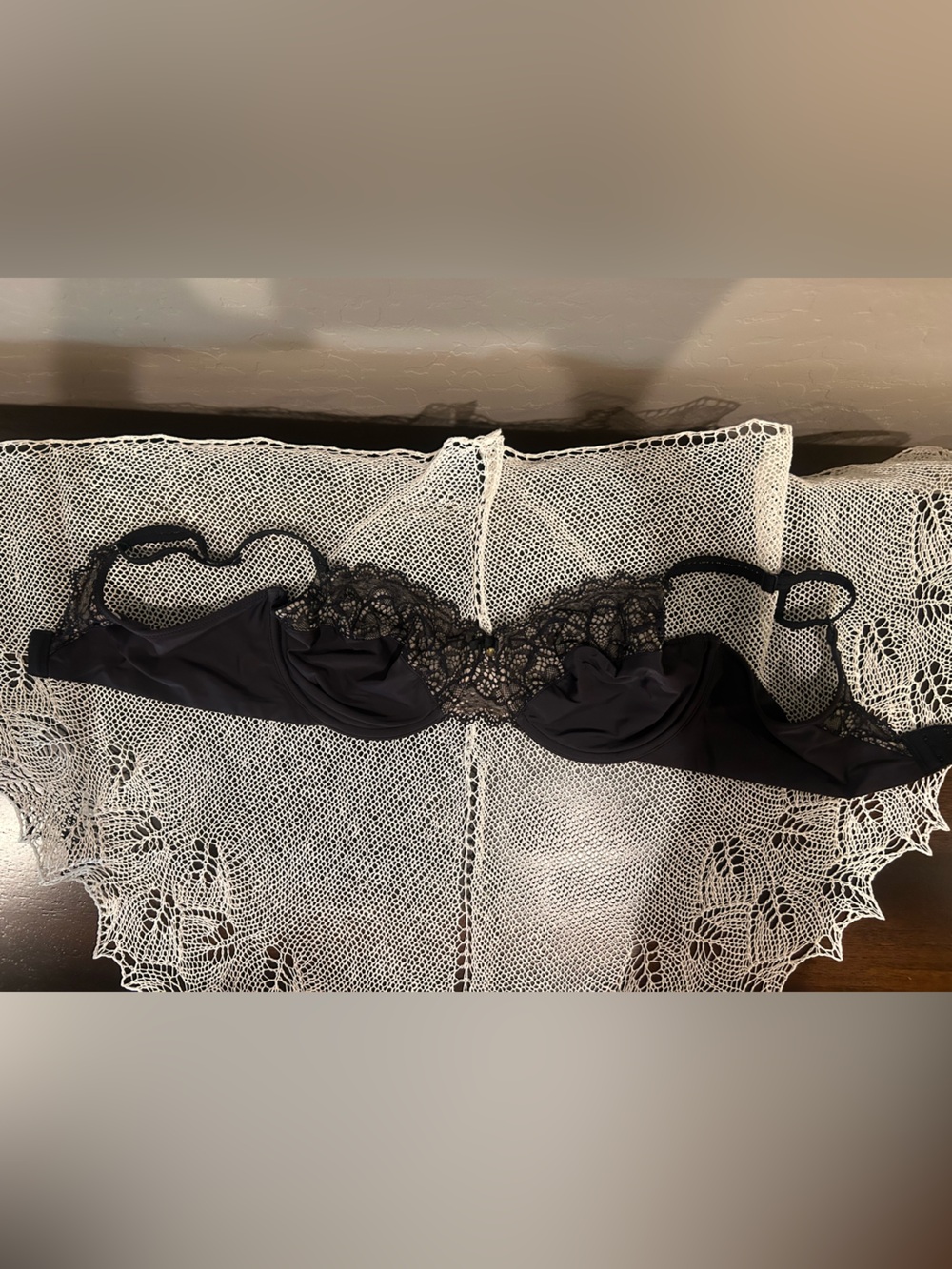 Bali Black Lace-Front Strapless Bra